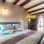 Carolus-luxurious Istrian *