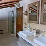 Carolus-luxurious Istrian
