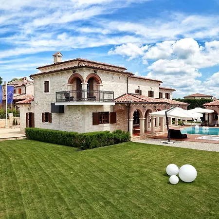 Carolus-luxurious Istrian *
