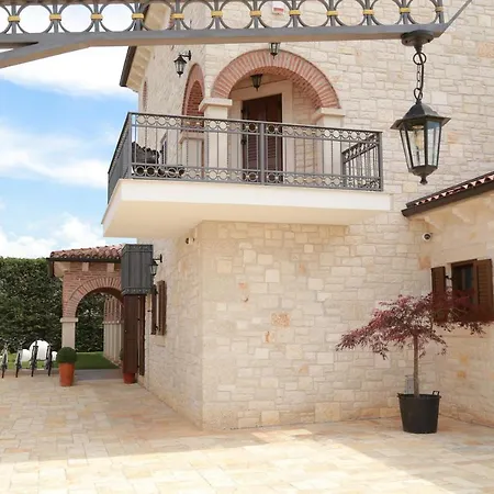 Carolus-luxurious Istrian * Barat (Porec)