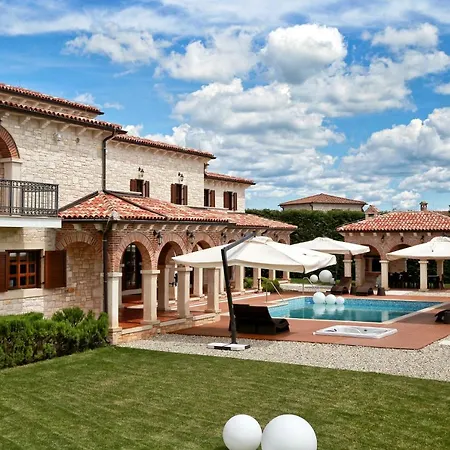 Villa Carolus-luxurious Istrian Barat (Porec)