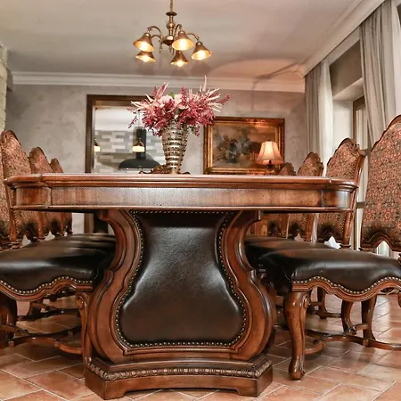 Carolus-luxurious Istrian * Barat (Porec)
