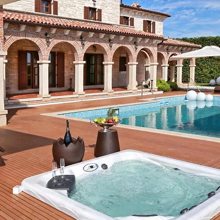 Carolus-luxurious Istrian *