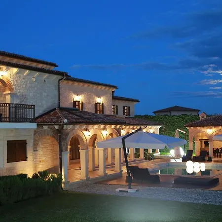 Villa Carolus-luxurious Istrian *