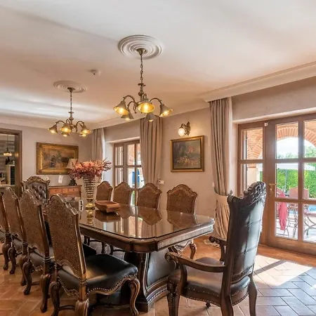 Carolus-luxurious Istrian * Barat (Porec)