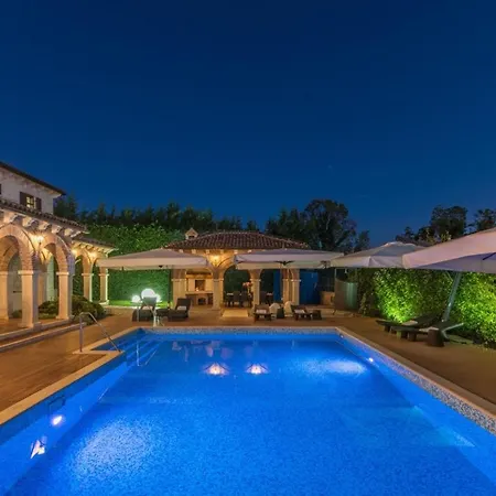 فيلة Carolus-luxurious Istrian Barat (Porec)