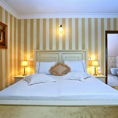 Carolus-luxurious Istrian فيلة *