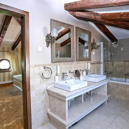 Carolus-luxurious Istrian וילה *